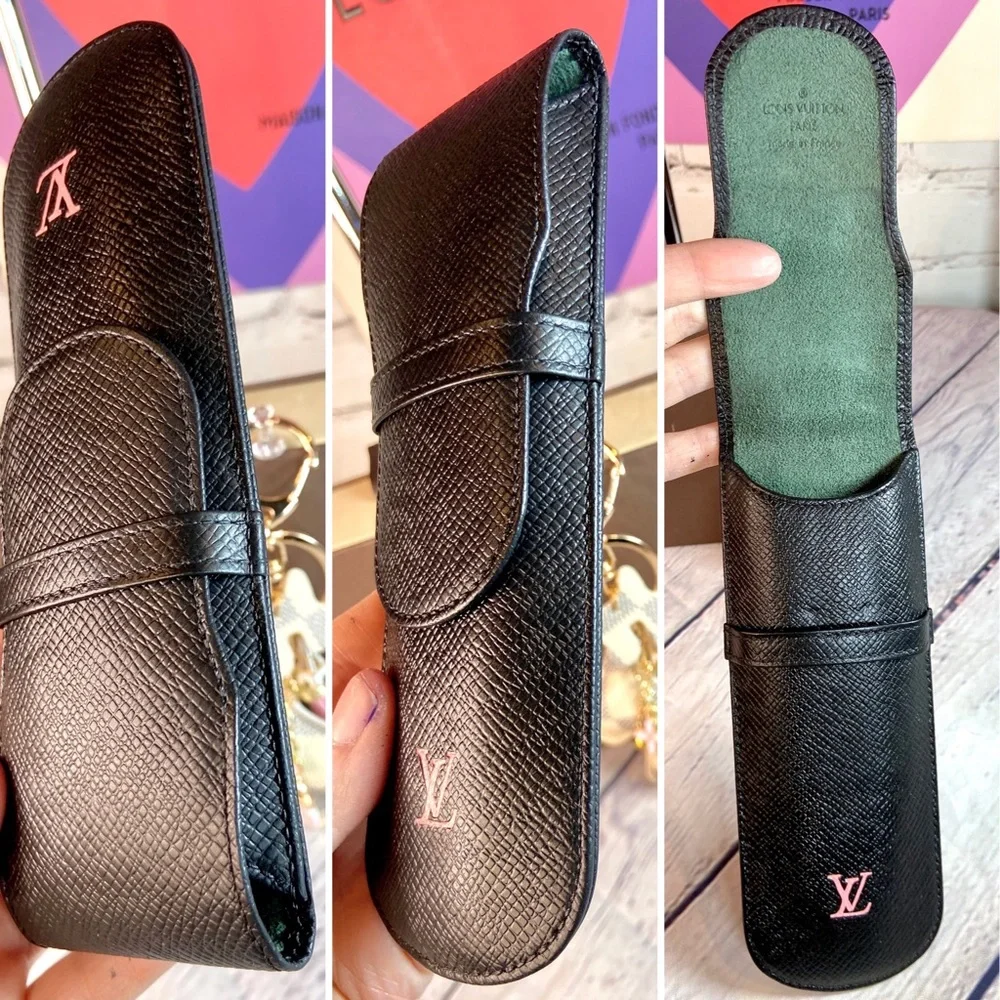 Louis Vuitton black Taiga leather pen pouch with bag charm! Custom painted - Picture 6 of 8